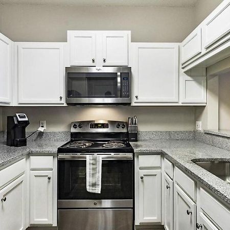 Landing Modern Apartment With Amazing Amenities Birmingham Exteriör bild